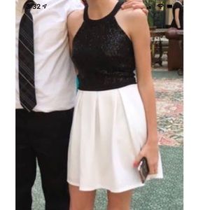 Short black and white dress